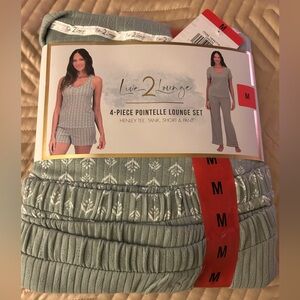 Live to lounge 4 pc set NWT Size Medium
